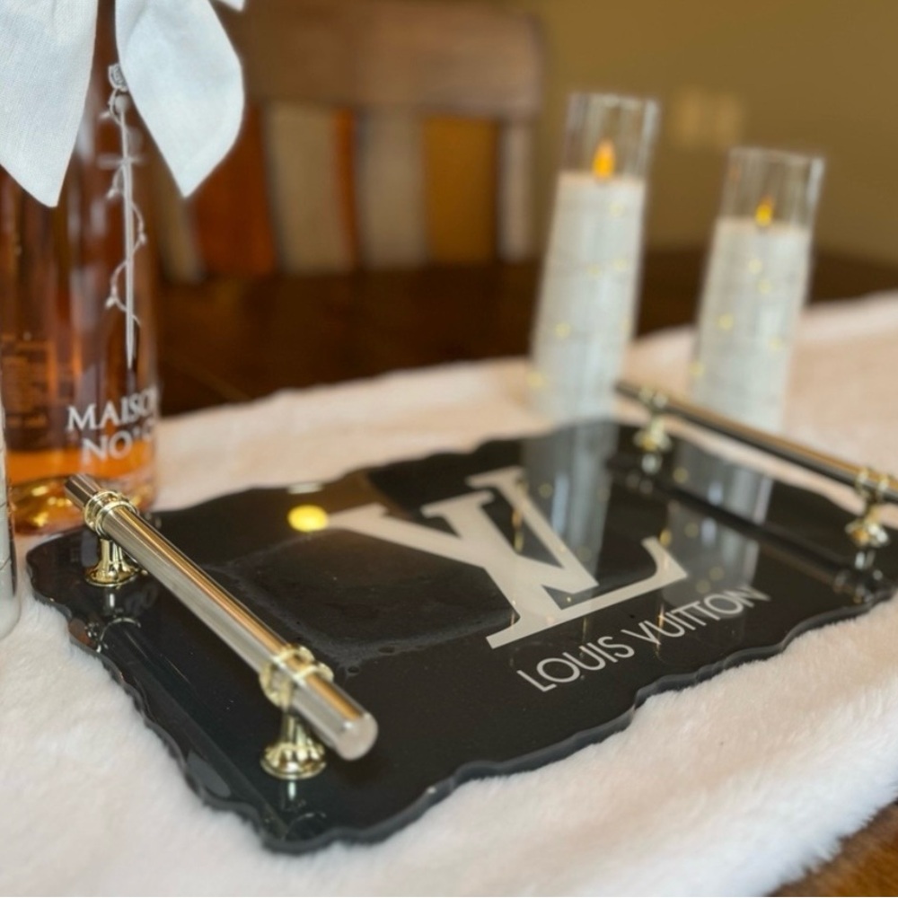 LV “Handmade”Black and White Logo Decorative Serving Tray with Gold Handles. - Picture 11 of 12